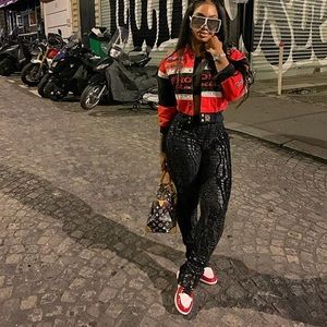 Noire Reptar Warmers